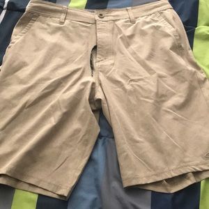 O’Neil shorts size 33